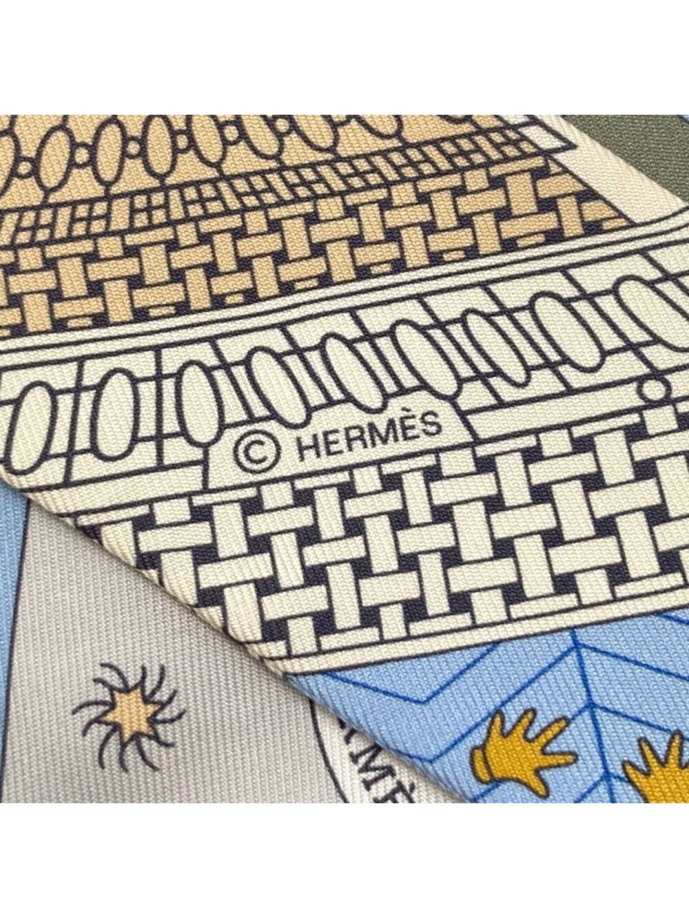 Hermes Twilly Scarf Silk - Picture 4 of 6